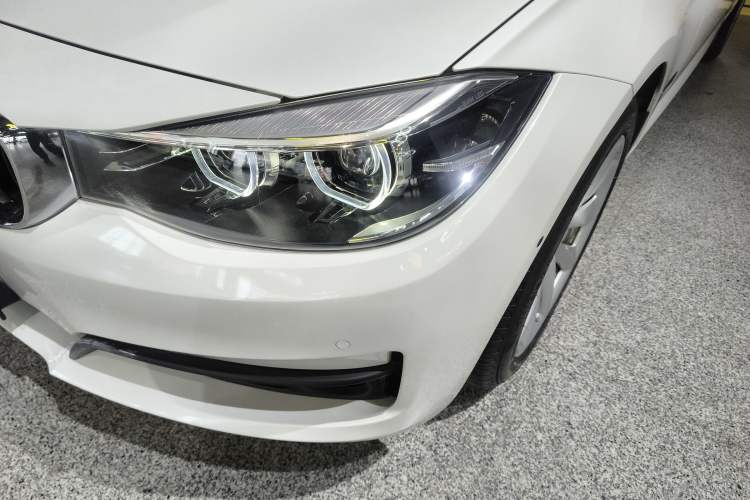 Used BMW 3 Series GT 2018 320i Sport Edition
