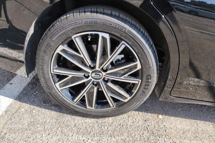 Used GAC Trumpchi Trumpchi E8 2024 Honor Series 2.0L Honor Edition
