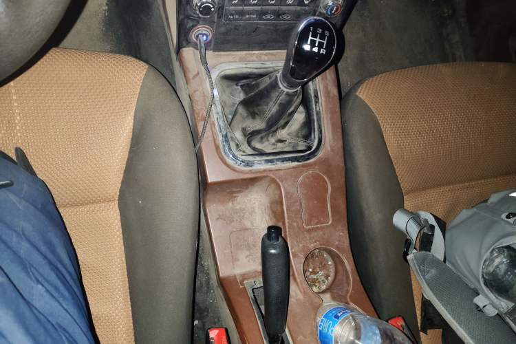 Used JDMC T100 2018 2.2L T100S Wealth Creation Edition JML1032A3N Double-Cab V22