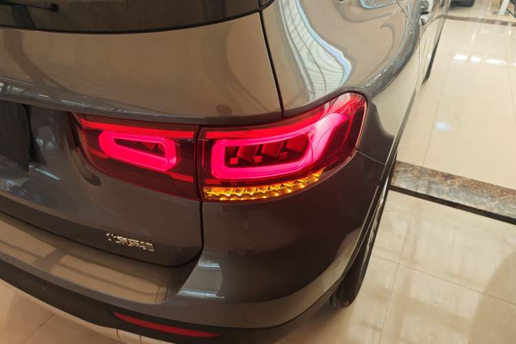 Used Mercedes-Benz GLB 2023 Refresh GLB 200 Fashion Edition