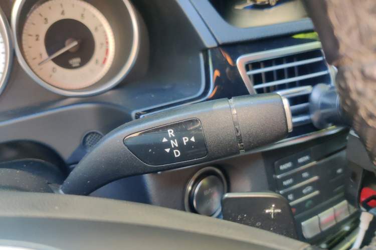 Used Mercedes-Benz E-Class 2015 Restyled E 260 L Sport Edition Gear Lever