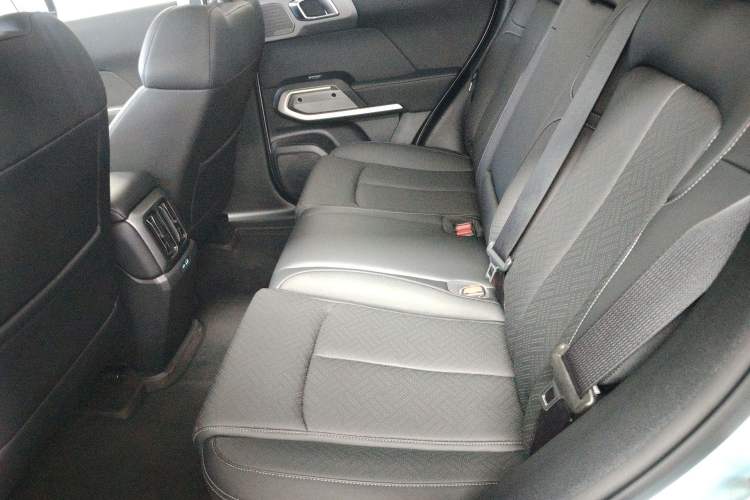 Used Formula Leopard Titanium 3 2025 501 km All-Wheel Drive Intelligent Driving Max Edition