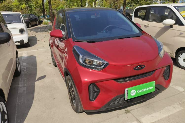 Used Chery Little Ant 2022 Restyled Version Sweet Pink Edition Low-Sugar Version Lithium Iron Phosphate Battery 30.7 kWh 30 kW 301 km Front Right 45 Deg