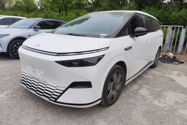 Used XPeng X9 2024 702 Ultra-Long Range Pro