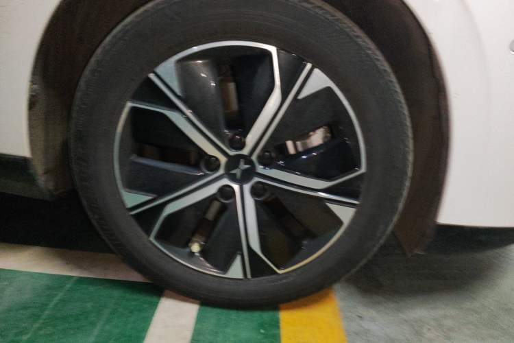 Used XPeng P5 2021 550P Right Front Wheel Hub