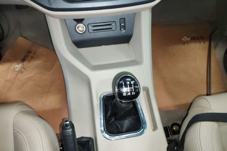 Used FORTHING Lingzhi 2018 M5L 1.6L 7-Seater Luxury Model