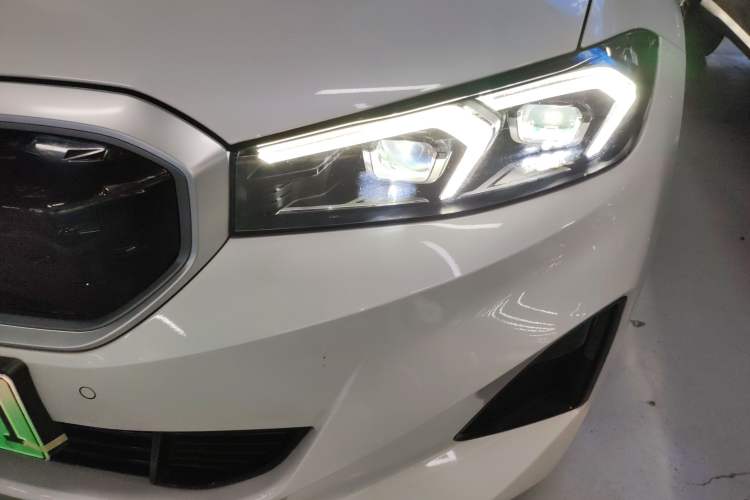 Used BMW i3 2022 eDrive 35 L
