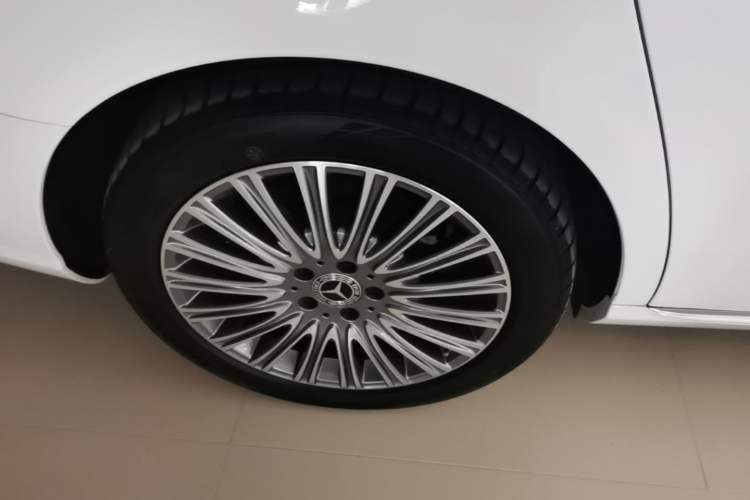 Used Mercedes-Benz E-Class 2021 E 300 L Luxury Model
