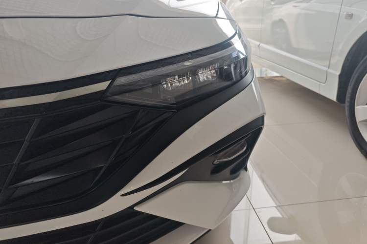 Used Hyundai Elantra 2023 1.5L CVT GLX Elite Edition Left Front Headlight