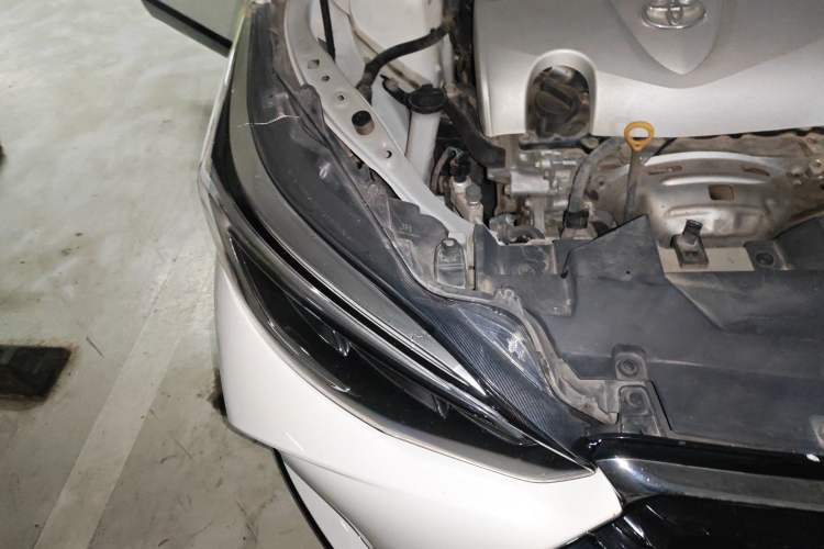 Used Toyota YARiS L Zhi Xuan 2020 X-Trail X 1.5L CVT Leading Edition Right Front Headlight
