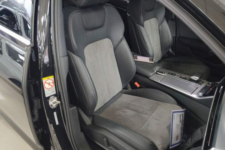 Used Audi A6L 2022 40 TFSI Luxury Dynamic Model
