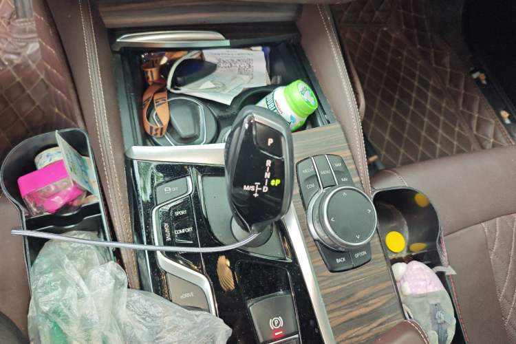 Used BMW 5 Series New Energy 2018 530Le Luxury Package Gear Lever