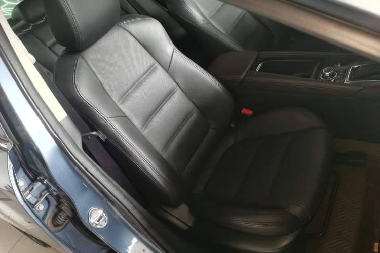 Used Mazda Atenza 2017 2.0L Blue Sky Luxury Edition