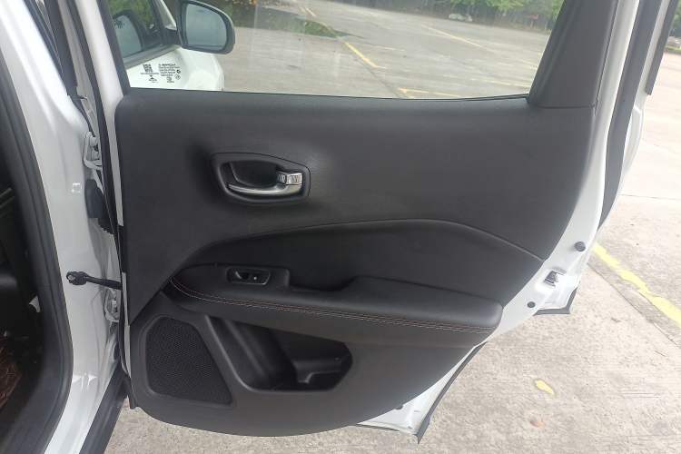 Used Jeep Compass 2017 200T Automatic Family Edition