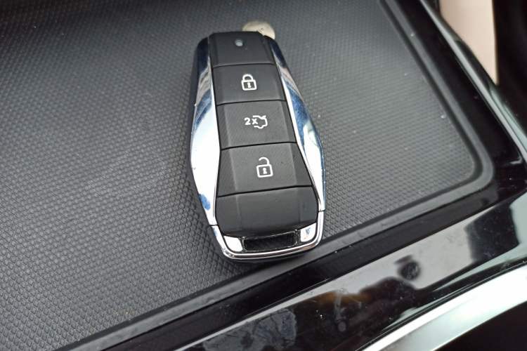 Used JAC QX PHEV 2023 120km Enjoyment Edition
