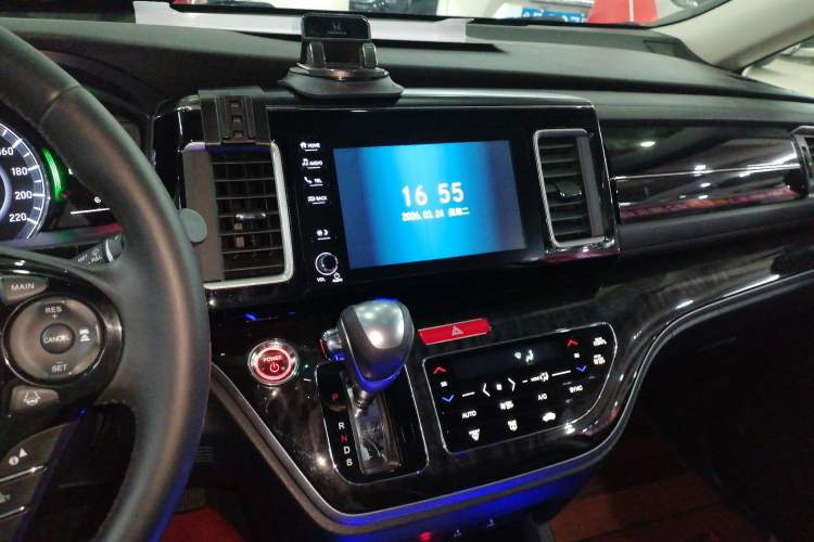 Used Honda Elysion 2019 2.0L Hybrid Luxury Edition