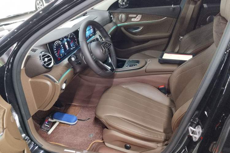 Used Mercedes-Benz E-Class 2023 Updated E 300 L Luxury Edition Left Front Seat