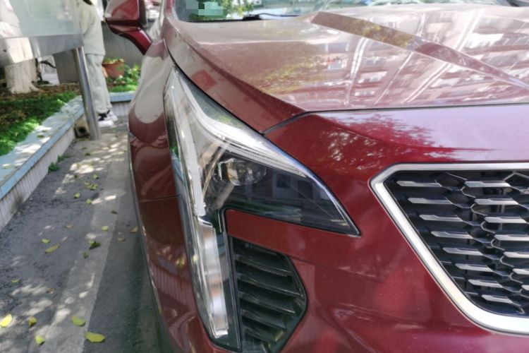 Used Cadillac XT4 2018 28T Two-Wheel Drive Tech Version