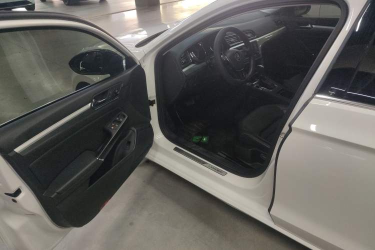 Used Volkswagen Lamando 2017 280TSI DSG Comfort Edition