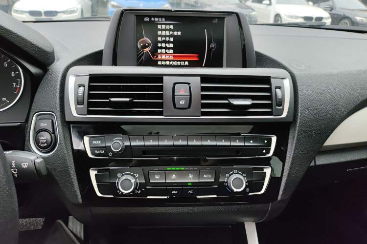 Used BMW 2 Series 2014 220i Leading Model Audio And AC Panel