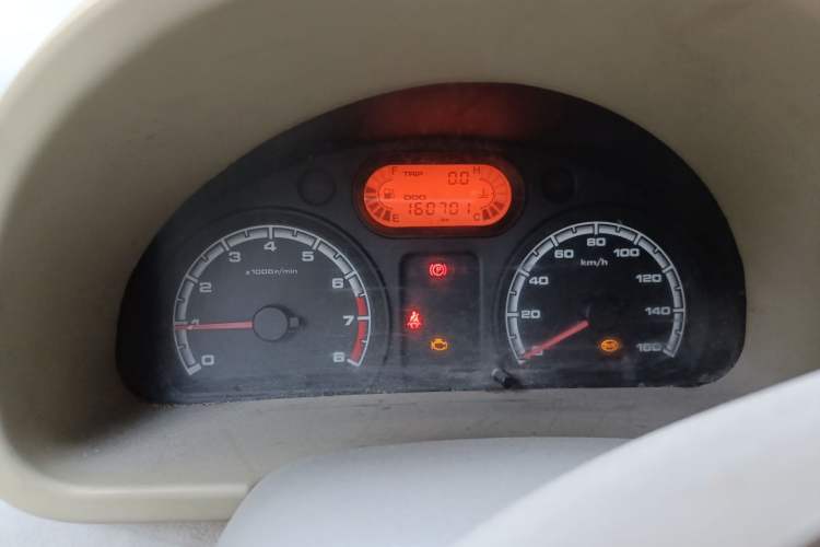 Used Lifan Auto Fengshun 2011 1.0L Comfort Version LF465Q5