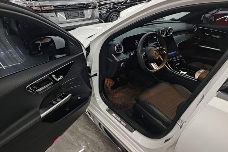 Used Mercedes-Benz C-Class 2023 Second Facelift C 260 L Sport Edition Driver Seat