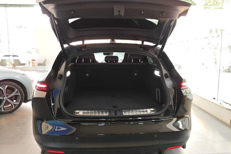 Used Nio ET5T 2024 75kWh Touring Trunk