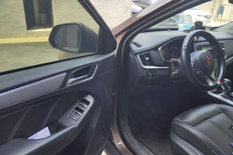 Used Roewe RX5 2019 20T Two-Wheel Drive Automatic 4G Connected Platinum Edition
