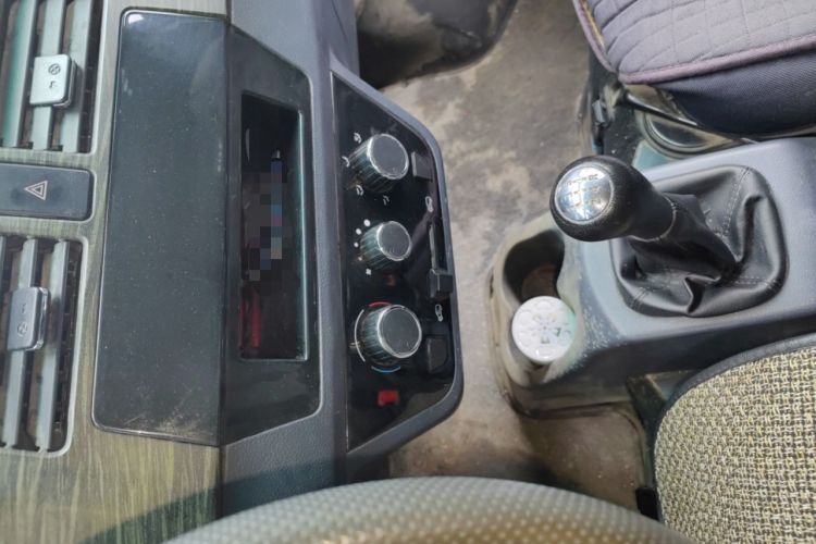 Used Jinbei Hiace X30 2020 1.5L Van Super-Enjoyment Model China VI Standard SWC15M