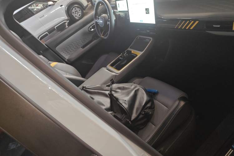 Used AION Y 2022 70 Tech Edition Lithium Iron Phosphate