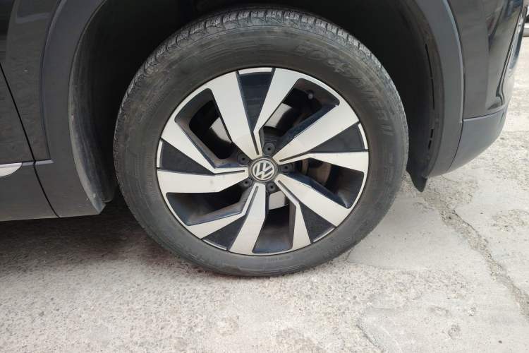 Used Volkswagen Tayron 2020 330TSI Two-Wheel Drive Luxury Smart Connectivity Version
