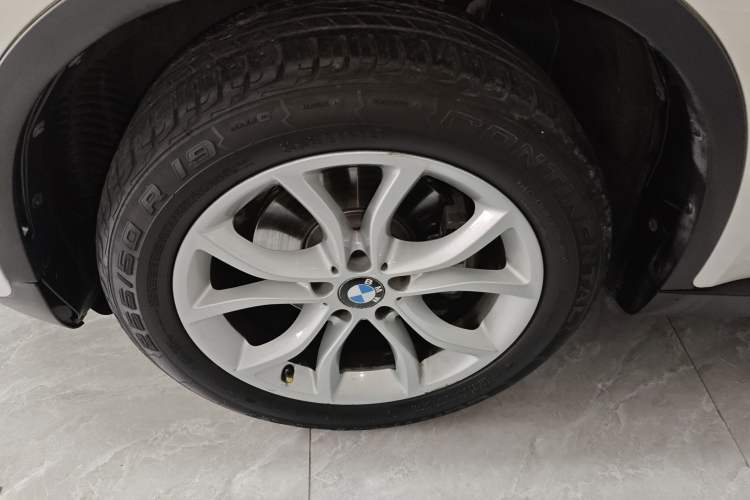 Used BMW X6 2015 xDrive35i Leading Model Exterior 4