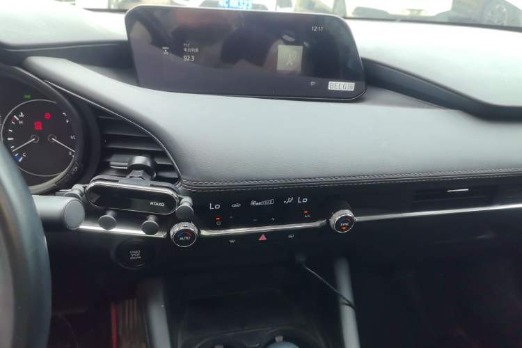 Used Mazda 3 Axela 2021 2.0L Automatic Zhiyao Edition
