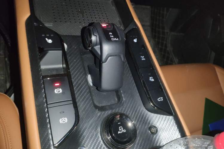 Used Haval H Dog 2023 2.0T All-Wheel-Drive Chaoye Plus Gear Lever