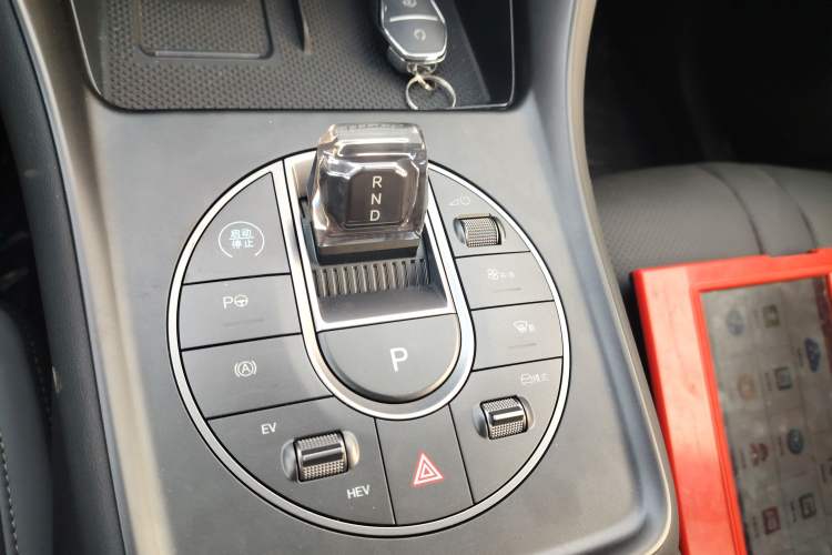 Used BYD Sealion 05 DM-i 2025 DM-i Smart Drive 115KM Flagship Model Gear Lever