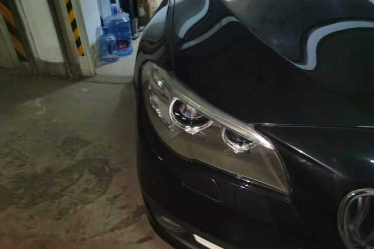 Used BMW 5 Series 2013 530Li Leading Model