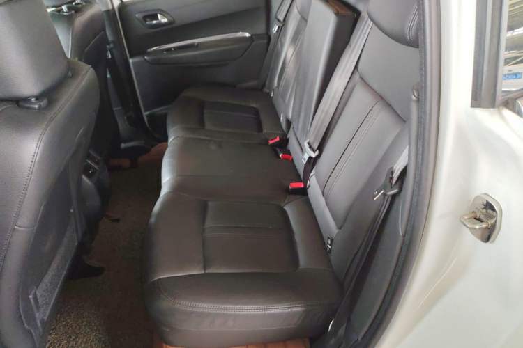 Used Peugeot 3008 2015 2.0L Automatic Trend Edition
