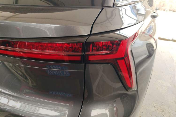 Used CHANGAN CS75 PLUS 2022 2nd Generation 1.5T Automatic Prestige Version Right Rear Taillight