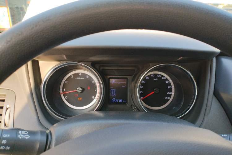 Used Dongfeng Aeolus A60 2016 1.5L Manual Luxury Model
