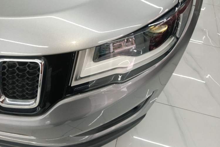 Used Jeep Compass 2017 200T Automatic Family Edition
