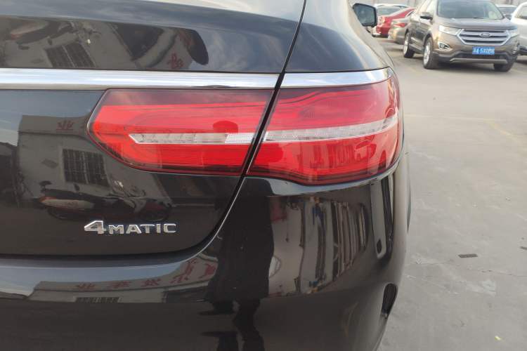 Used Mercedes-Benz GLE Coupe 2017 GLE 320 4MATIC Coupe SUV
