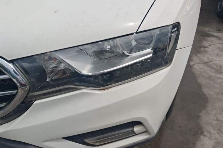 Used Haval H6 Coupe 2016 Blue Label 1.5T Automatic Two-Wheel Drive Urban Model Left Front Headlight