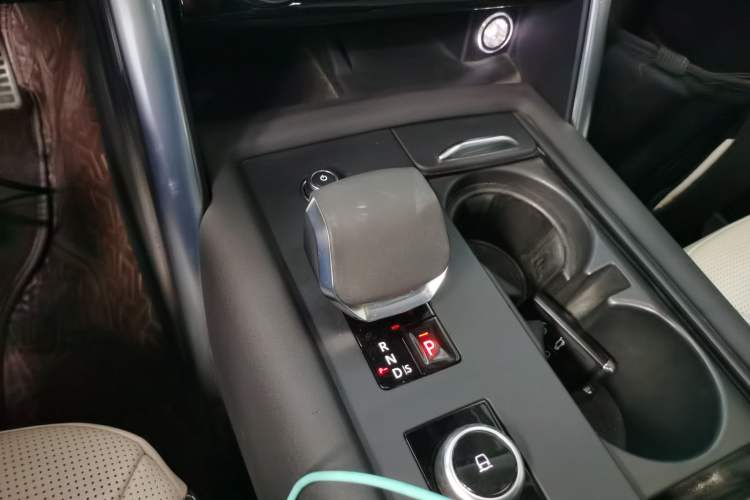 Used Land Rover Discovery 2021 360 PS R-Dynamic S
