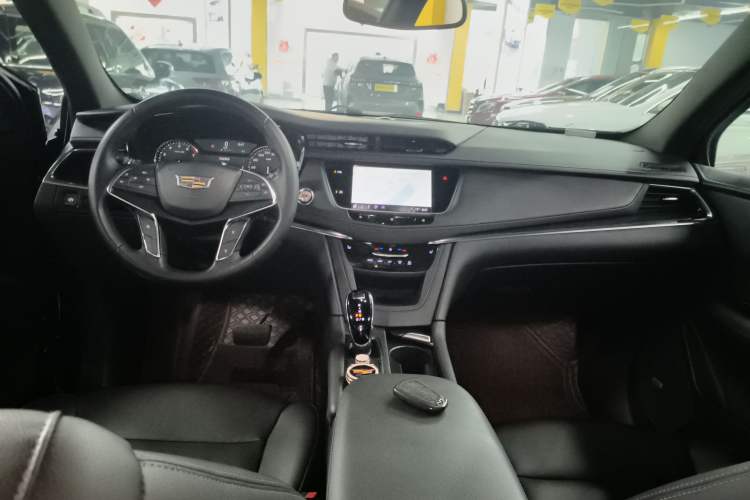 Used Cadillac XT5 2021 2.0T Two-Wheel Drive Luxury Version