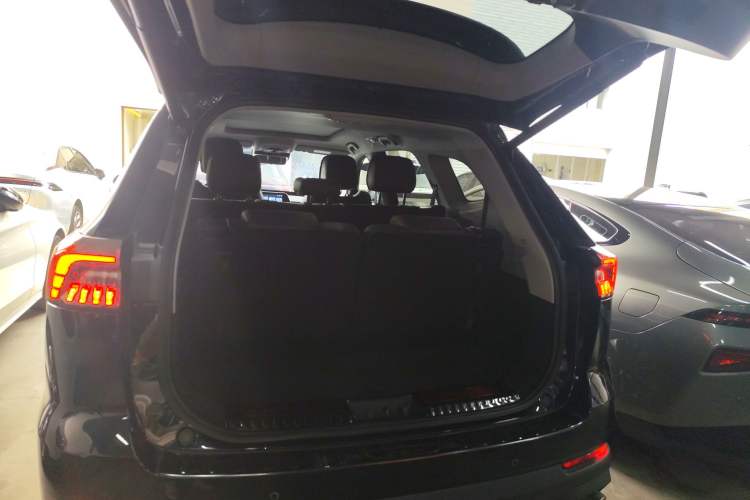 Used Chery Tiggo 8 PRO 2024 Champion Edition 390T Two-Wheel Drive Peak Version 7 Seats