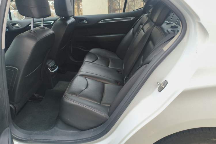 Used Citroen C4L 2013 1.6 THP Automatic Impression Edition
