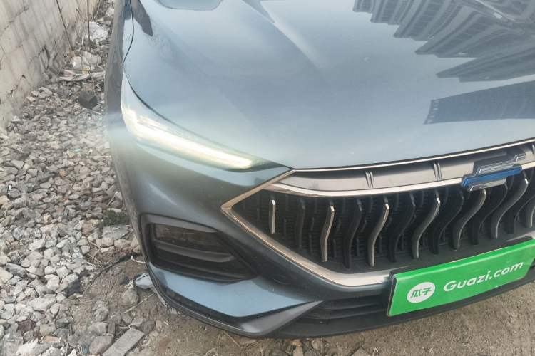 Used CHANGAN OSHAN X5 2021 Revised Version 1.5T DCT Luxury Edition Right Front Headlight