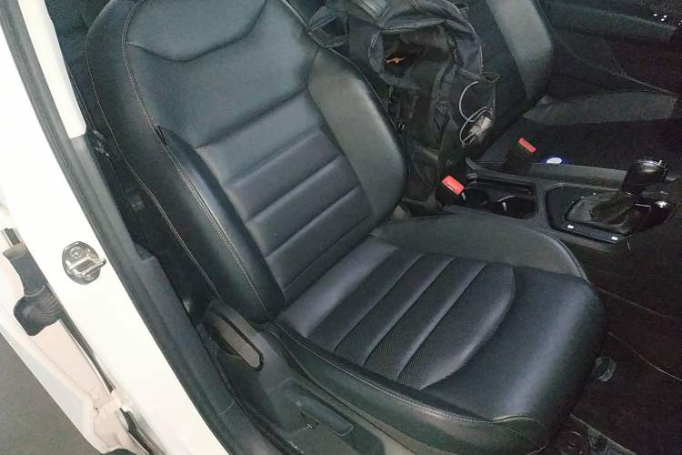 Used Volkswagen Tharu 2020 280TSI Two-Wheel Drive Luxury Plus Version China VI Standard Right Front Seat