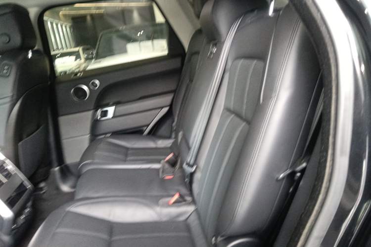 Used Land Rover Range Sport 2021 3.0 L6 SE
