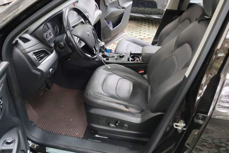 Used BORGWARD BX7 2016 28T Two-Wheel Drive Luxury Version 5 Seats
